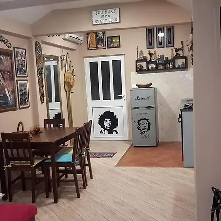 Apartment Rock Palace