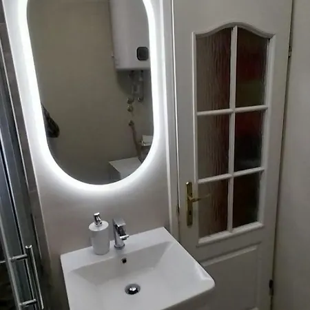 Rock Palace Apartment *