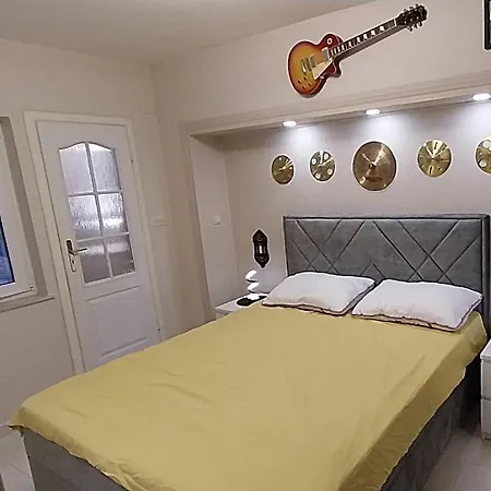 Rock Palace Апартаменты