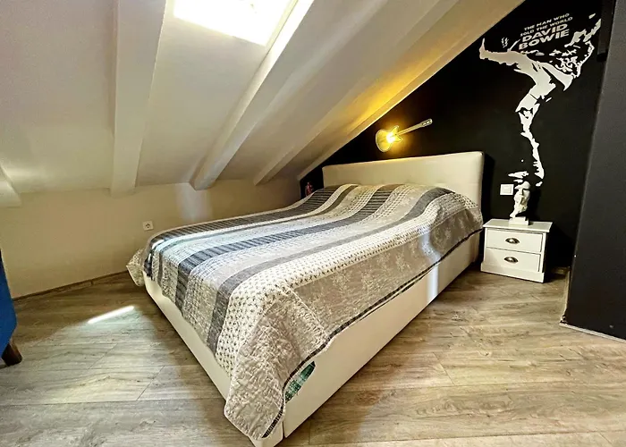 アパート Rock Palace